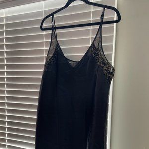 Oscar De La Renta Fine Label Black Slip Dress with Gold Lace - size 2X